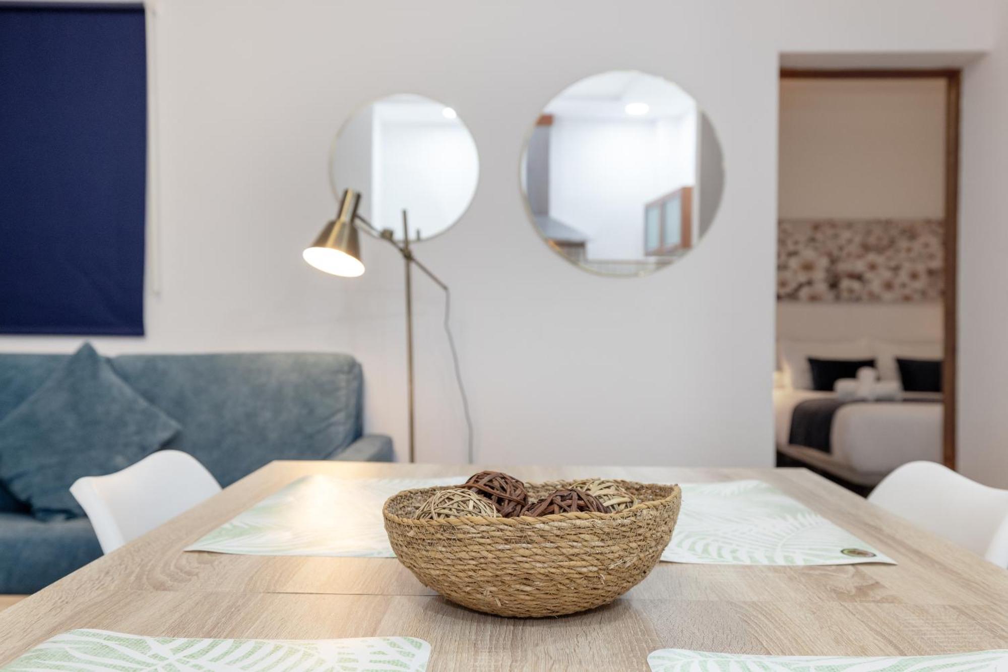 Apartamentos Trianasol Севілья Екстер'єр фото