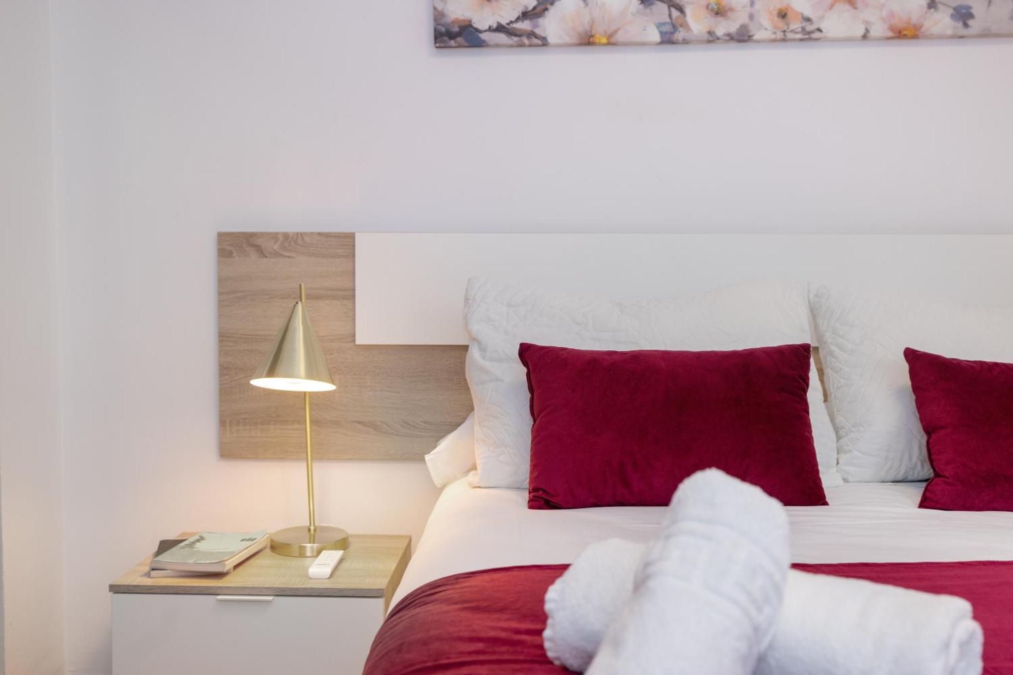 Apartamentos Trianasol Севілья Екстер'єр фото